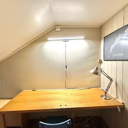 Traditional House At Unstad Chaleter *